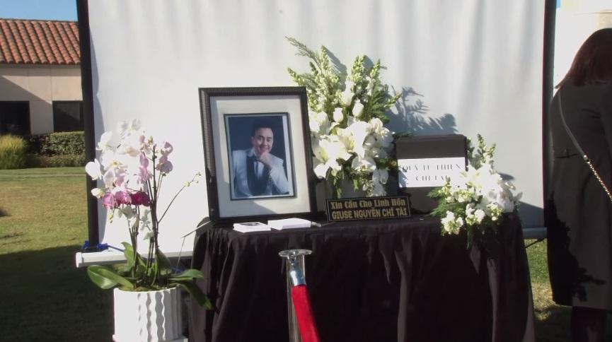 Tang lễ nghệ sĩ Chí Tài tại Mỹ: Vợ và đồng nghiệp bật khóc nức nở-1