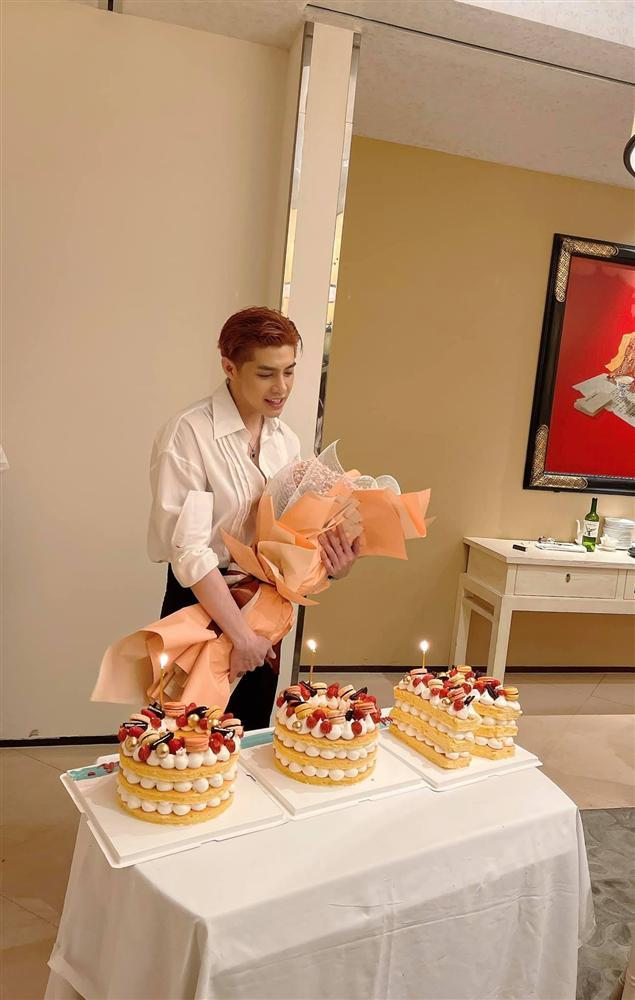 HOT: Mai Phương Thúy hôn Noo Phước Thịnh trong tiệc sinh nhật-7