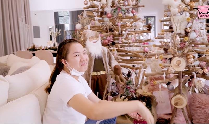 Giúp việc bĩu môi Ngọc Trinh: Không làm được gì mà suốt ngày chê-3