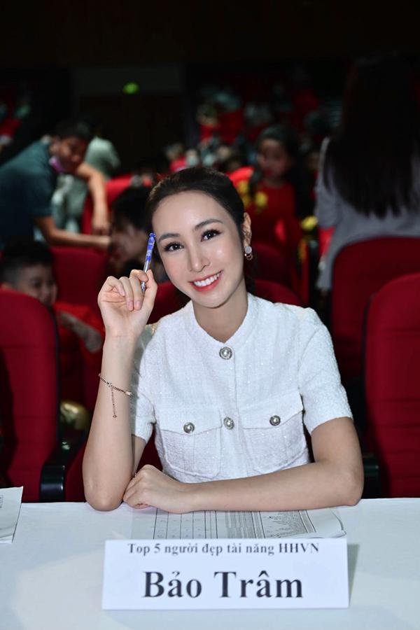 Top 5 Người đẹp Tài Năng Hoa hậu Việt Nam Hoàng Bảo Trâm ngồi ghế giám khảo-5