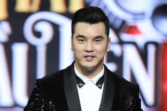 Ưng Hoàng Phúc: ‘Tôi sẽ dừng sự nghiệp ca hát ở tuổi 45’