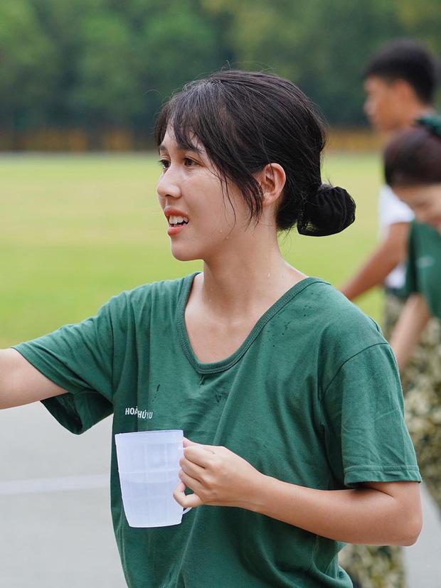 Bất ngờ xuất hiện ảnh Hậu Hoàng và Mũi trưởng Long video call, nữ chính đích thân giải thích-3