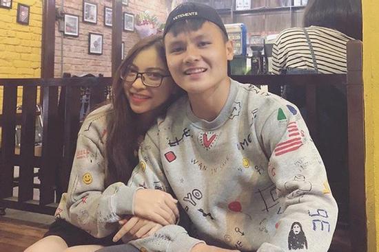 Dân mạng tung bằng chứng Quang Hải - Nhật Lê tái hợp?