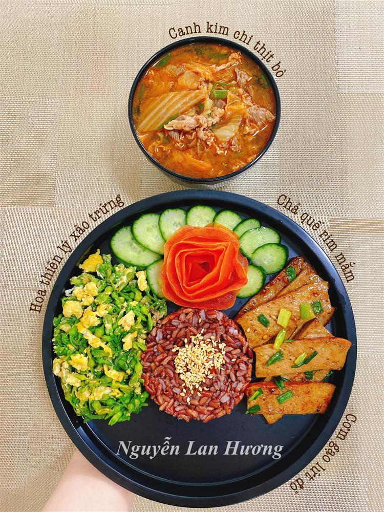 9x xinh đẹp khoe thực đơn ăn kiêng đẹp mắt, không thua kém gì nhà hàng sang trọng-4