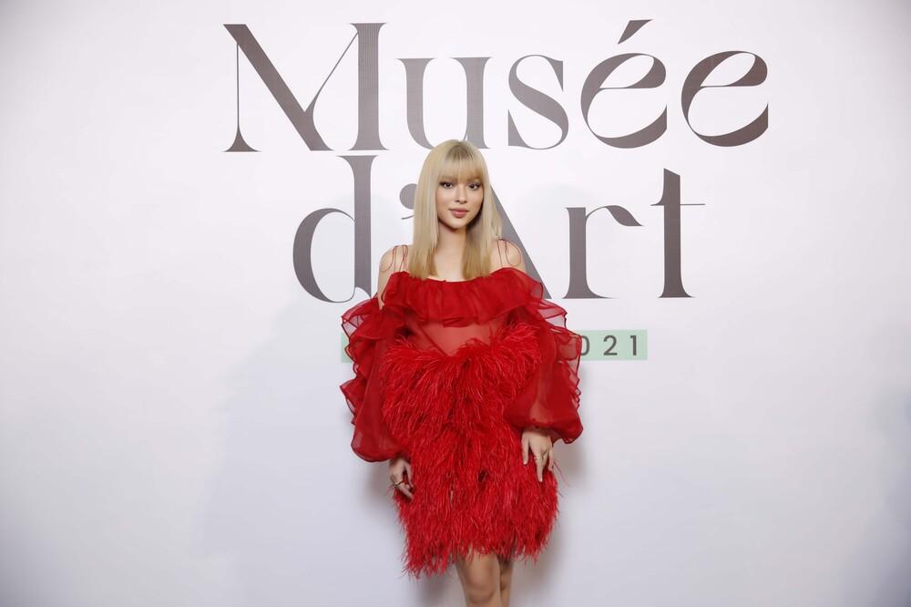 Á hậu Thúy Vân tái xuất rạng rỡ sau sinh - Thủy Tiên lên đồ đơn giản mà sang-7