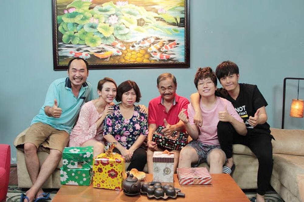 Sau ồn ào với Cát Phượng, NSND Việt Anh hội ngộ Trấn Thành - Trịnh Thăng Bình: Đàn em hết mực nể trọng!-7