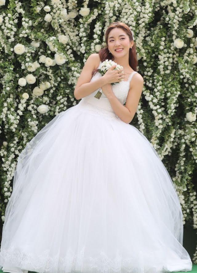 Điểm mặt loạt Idols Kpop có thể khiến bạn ngã ngửa nếu biết họ đã kết hôn-20