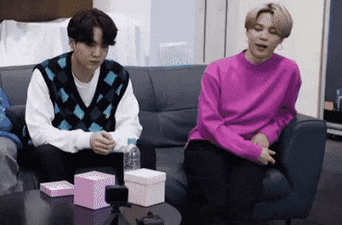 Điểm qua những khoảnh khắc cute hột me của cặp đôi MinMin nhà BTS-11