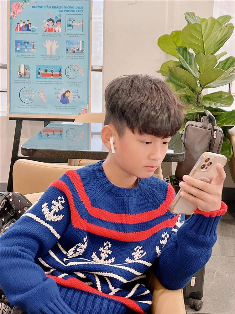 Đâu chỉ Lệ Quyên, chồng cũ cũng rất tự hào vì con trai đẹp mã-2