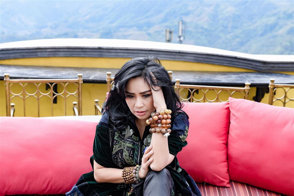Diva Thanh Lam phản ứng gắt khi bị chê phụ kiện kém sang-2