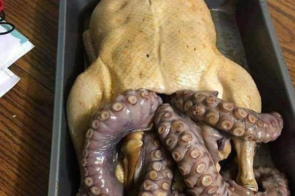 Giật mình với những thứ tưởng đồ ăn, đến khi đưa lên miệng lại mông lung như trò đùa-10