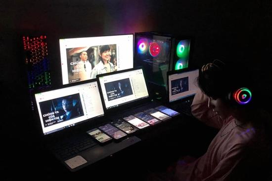 Fan của Sơn Tùng 'cày view' kiểu này, bảo sao 'Chúng ta của hiện tại' không lập kỷ lục