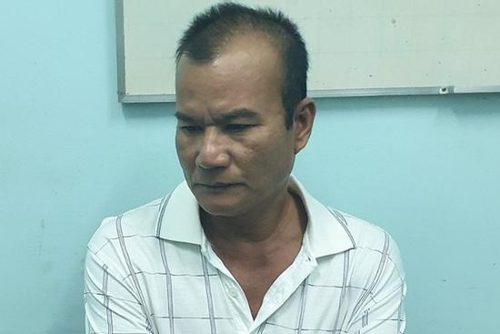 Gã đàn ông dùng đá xây dựng nói là thiên thạch lừa đảo hơn 10 tỉ đồng