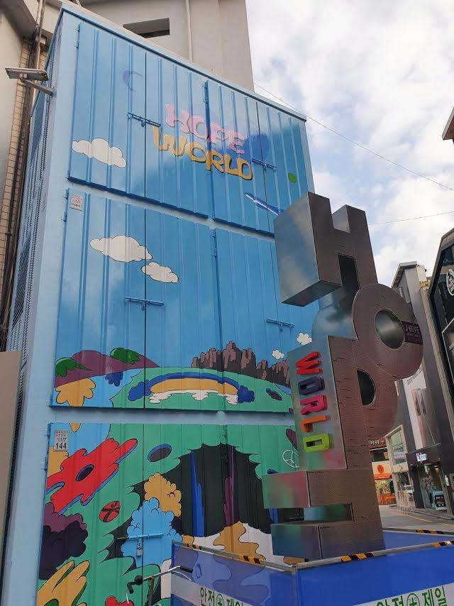 Thành phố Gwangju đúc tượng điêu khắc tặng riêng J-Hope BTS-2