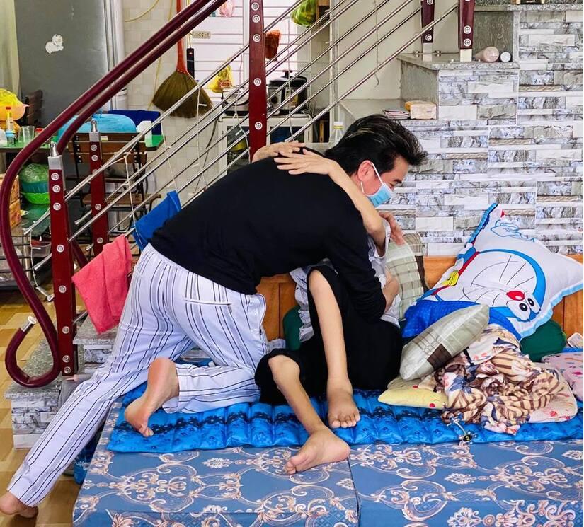 Fan nữ được Đàm Vĩnh Hưng ghé thăm 3 tháng trước qua đời-4