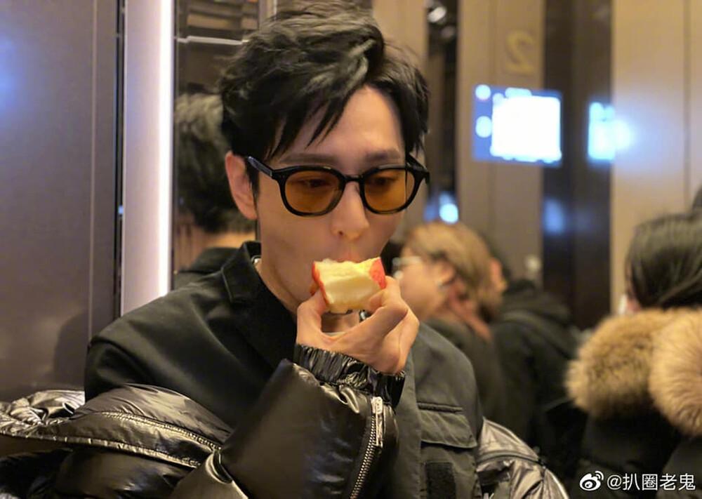 Giảm một phát 10kg, Huỳnh Hiểu Minh gây chấn động vì nhan sắc nam thần-3