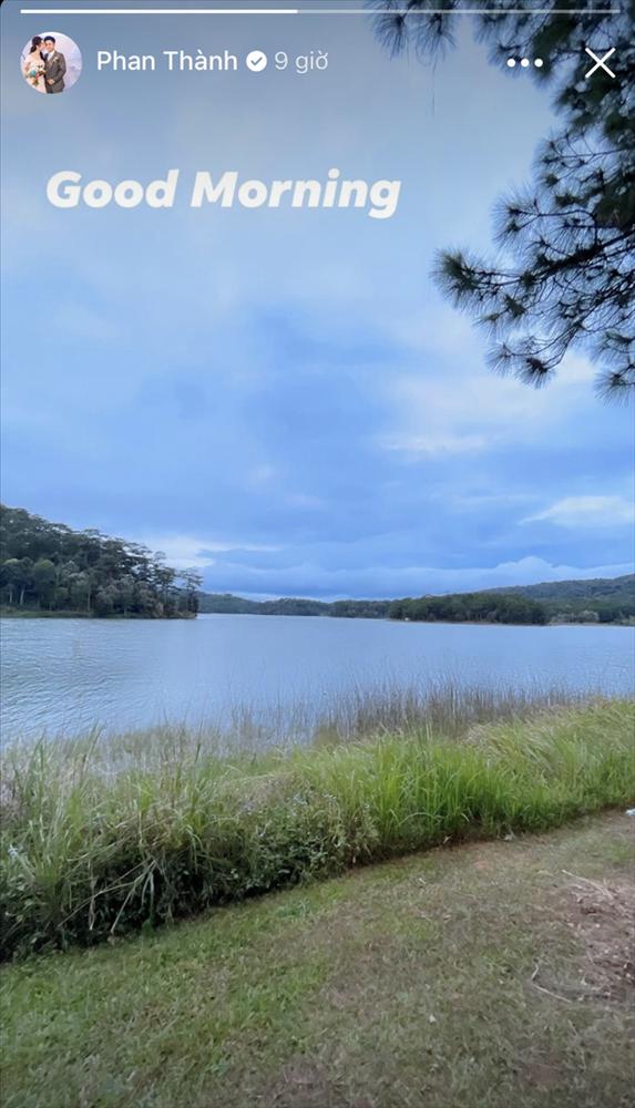 Ăn hỏi gần 1 tháng, giờ mới thấy Phan Thành - Xuân Thảo khoe ảnh đi du lịch chung-2