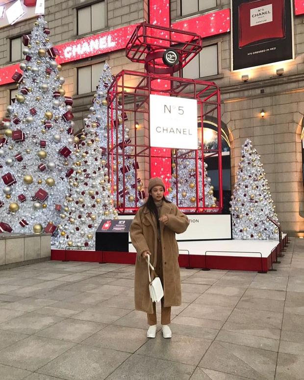 BLACKPINK lên đồ Giáng sinh xịn ghê, xem mà học được bao cách mix&match vừa ấm vừa xinh-7