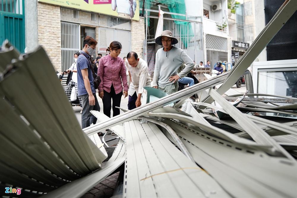 Cảnh tan hoang sau vụ nổ ở TP.HCM-3