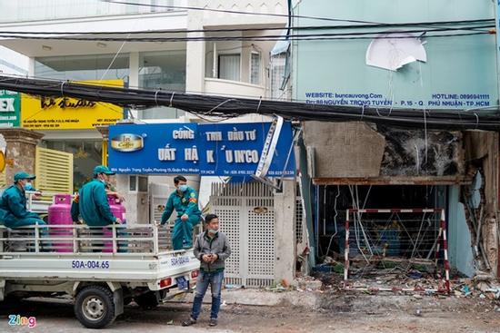 Cảnh tan hoang sau vụ nổ ở TP.HCM
