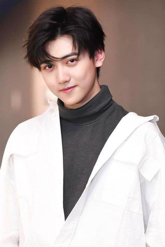 Tra nam lộng hành Cbiz năm 2020: Từ vũ phu đến tình dục thác loạn-4