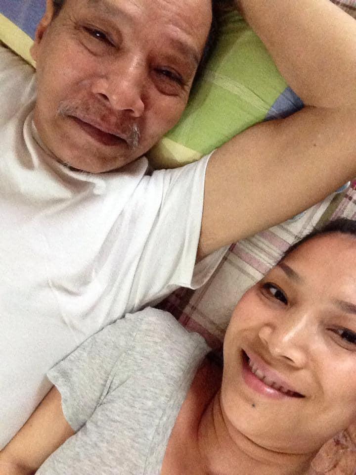 Hồng Ngọc bật khóc vì nhớ thương người bố nghệ sĩ qua đời-1