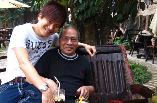 Hồng Ngọc bật khóc vì nhớ thương người bố nghệ sĩ qua đời-4