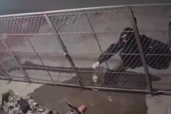 Tử hình kẻ đốt nhà hàng xóm khiến 5 người tử vong-4