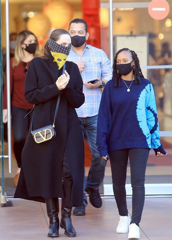 Jolie-Pitt đổ bể kế hoạch đón Giáng sinh cùng nhau-3