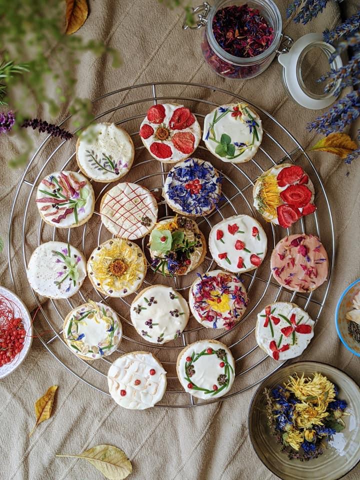 Cùng mẹ Việt ở Đức làm bánh bằng hoa quả khô tặng người thân cho lễ Giáng Sinh-2