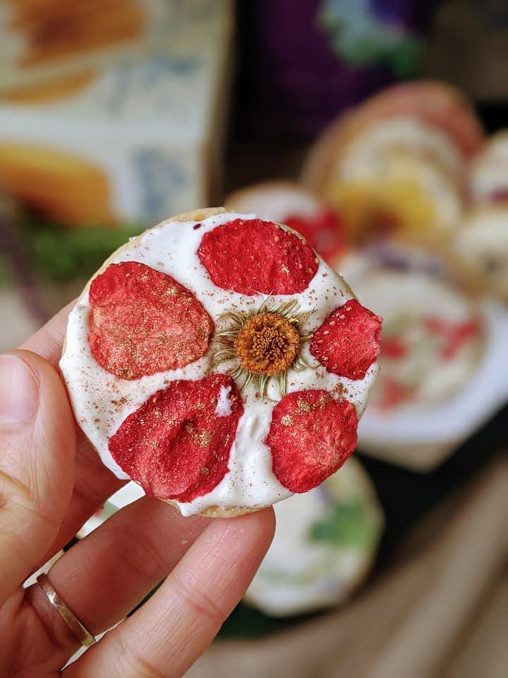 Cùng mẹ Việt ở Đức làm bánh bằng hoa quả khô tặng người thân cho lễ Giáng Sinh-10