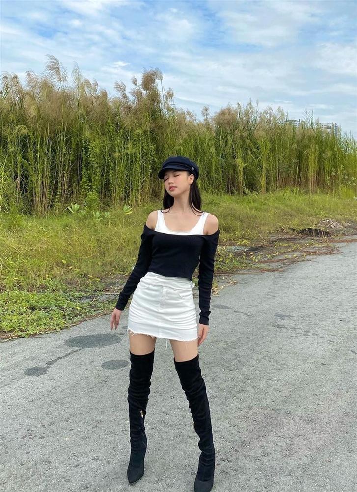 Sam khoe street style sến sẩm - Chi Pu phối đồ matchy matchy-1