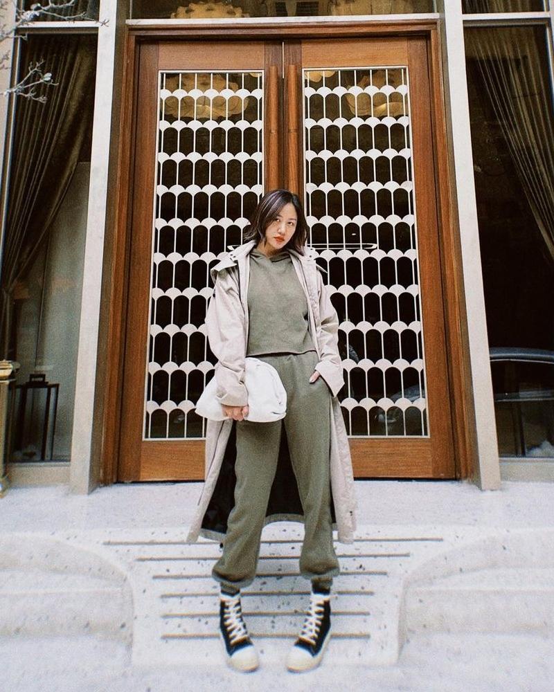 Sam khoe street style sến sẩm - Chi Pu phối đồ matchy matchy-6