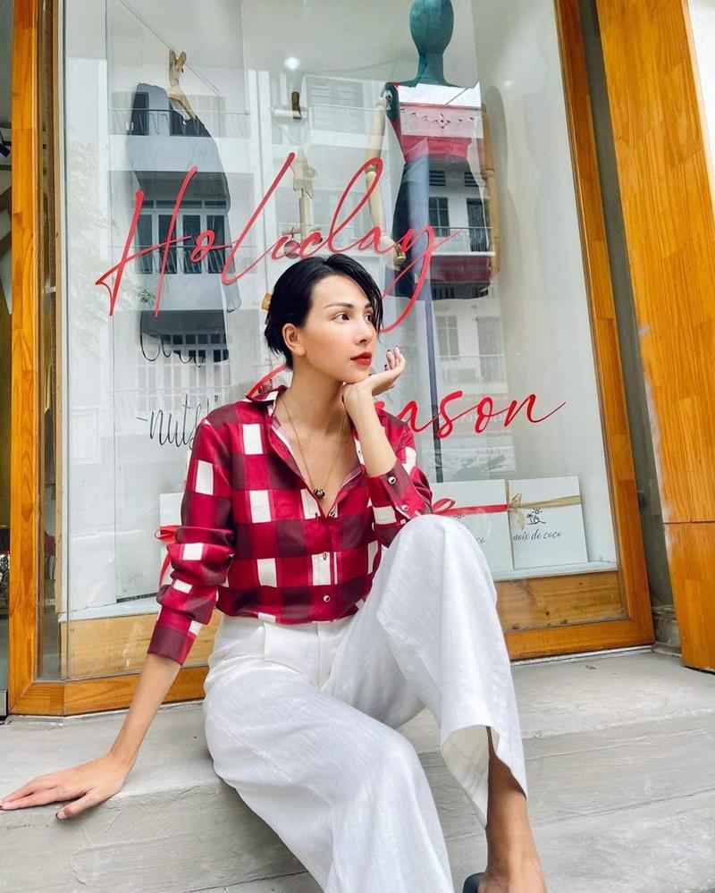 Elly Trần lên đồ tôn vòng 1 căng đét - Hà Tăng mix đồ tông nâu camel đẹp xuất sắc-4