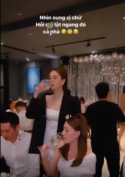 Ngọc Trinh 2020: Scandal đa dạng, đỉnh điểm là cách xưng hô với bố đẻ-5