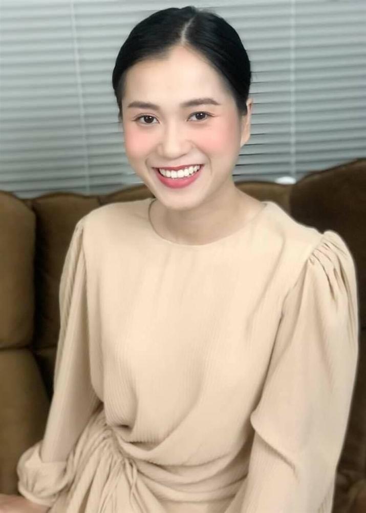 Lâm Vỹ Dạ lên tiếng về gương mặt căng cứng khó ở, hóa ra do người đứng từ xa chỉ đạo-5