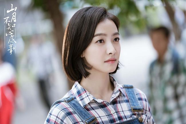 Khóc cạn nước mắt với bộ phim ngôn tình Ánh Trăng Không Hiểu Lòng Tôi-4