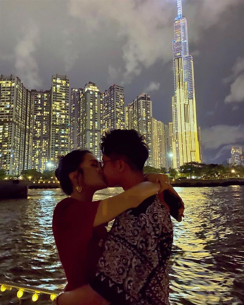 Hương Giang - Matt Liu chiếm spotlight Giáng sinh với ảnh đẹp đôi phát hờn-9