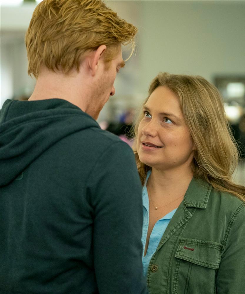 10 cảnh nóng thiêu đốt màn ảnh 2020: Số 8 khiến khán giả thỏa mãn-5