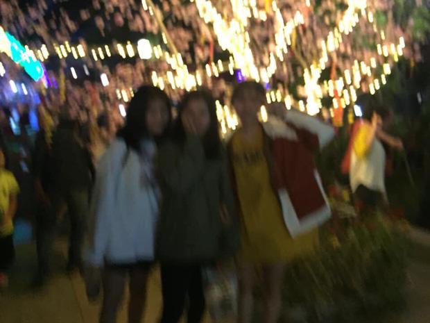 Chán tự sướng, nhờ người lạ ơi chụp ảnh check-in rồi nhận cái kết u ám như cô hồn-3