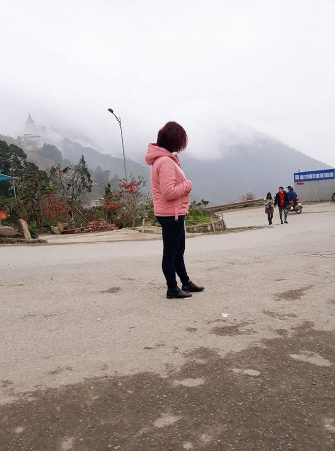 Chán tự sướng, nhờ người lạ ơi chụp ảnh check-in rồi nhận cái kết u ám như cô hồn-5