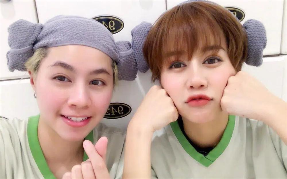 Loạt ảnh đồ đôi cực tình của An Nguy và bạn đời đồng giới Alex-4