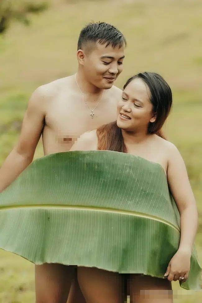 Cặp đôi gây sốc với bộ ảnh cưới trần trụi, phản ứng phụ huynh mới bất ngờ-2