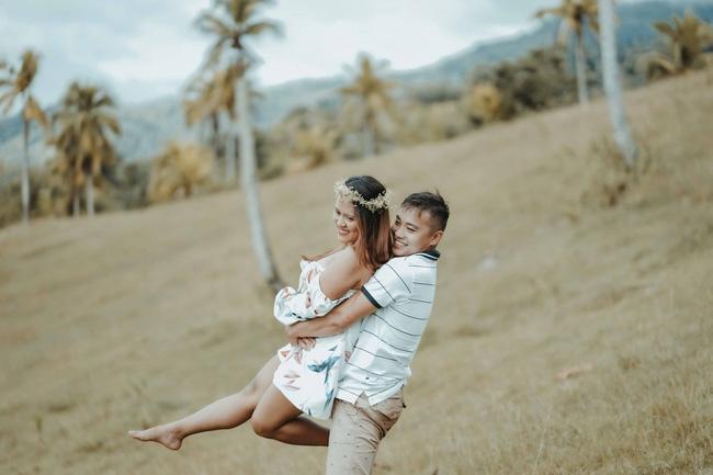 Cặp đôi gây sốc với bộ ảnh cưới trần trụi, phản ứng phụ huynh mới bất ngờ-6