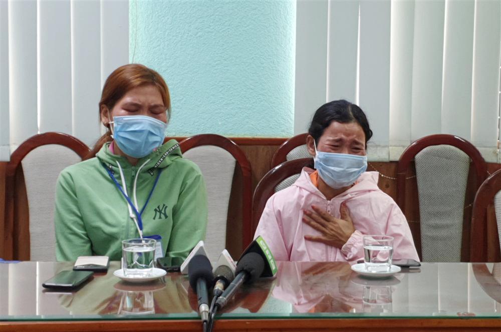 Bé trai 4 tuổi bị dượng lấy kéo đâm xuyên mắt, chấn thương não: Đang thở máy, tiên lượng nặng-3