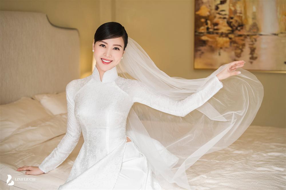 Rò rỉ loạt ảnh Vũ Ngọc Châm làm đám hỏi, quyết giấu mặt ông xã đến cùng-1