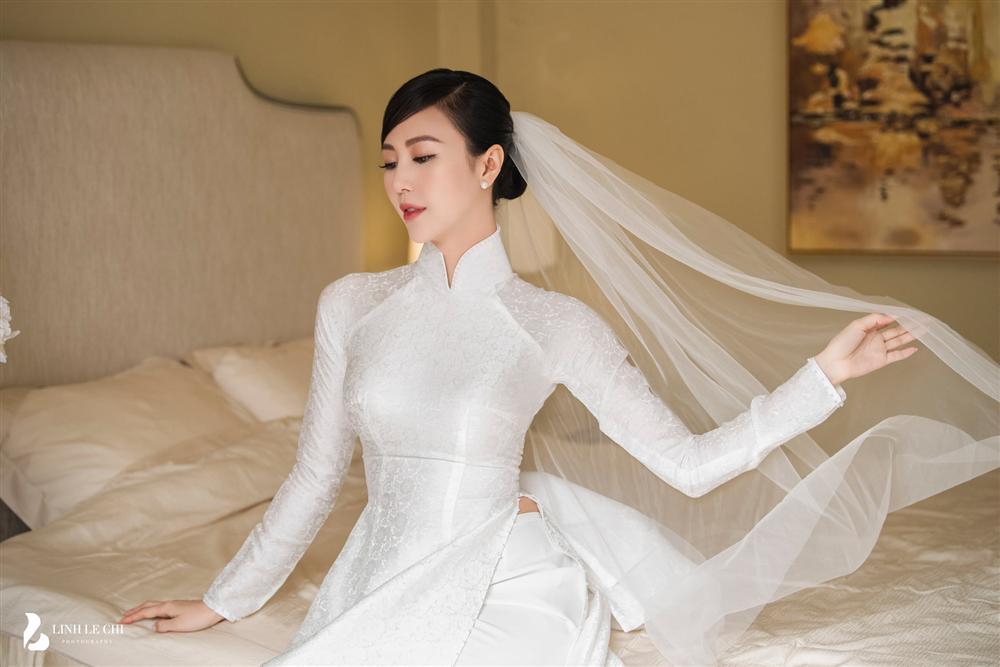 Rò rỉ loạt ảnh Vũ Ngọc Châm làm đám hỏi, quyết giấu mặt ông xã đến cùng-12