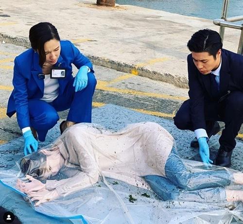 Diễn viên TVB xả thân với các cảnh quay mạo hiểm như thế nào?-11