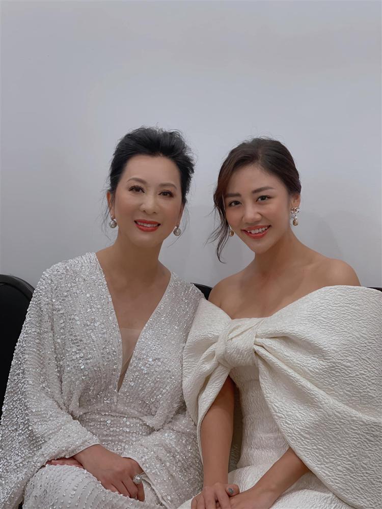 Gặp MC hải ngoại Kỳ Duyên, Văn Mai Hương tiết lộ lý do run rẩy-1