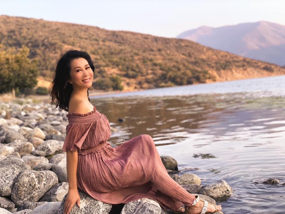 Gặp MC hải ngoại Kỳ Duyên, Văn Mai Hương tiết lộ lý do run rẩy-2